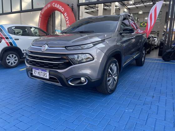 FIAT TORO 2.0 16V TURBO DIESEL VOLCANO 4WD AT9 FIAT TORO 2.0 16V TURBO DIESEL VOLCANO 4WD AT9